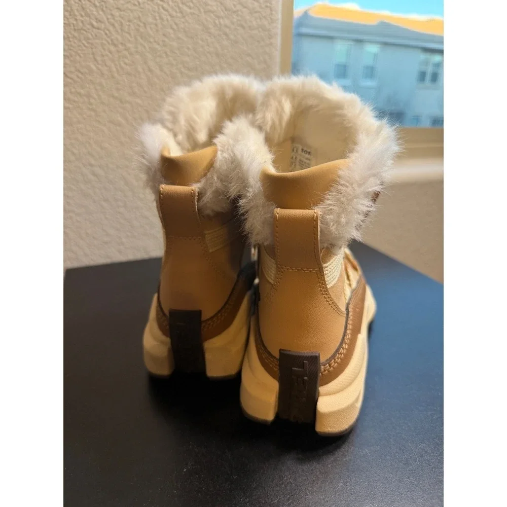 Sorel Kinetic Impact NXT Waterproof Winter Boots Tan Faux Fur Womens 6.5